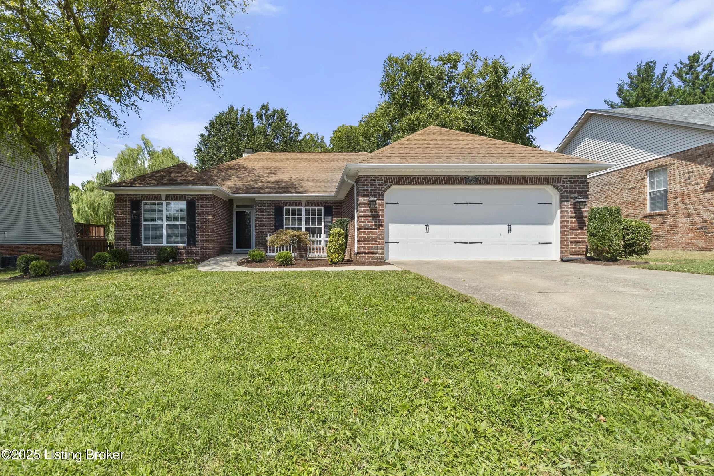 Photo of Listing #1696725