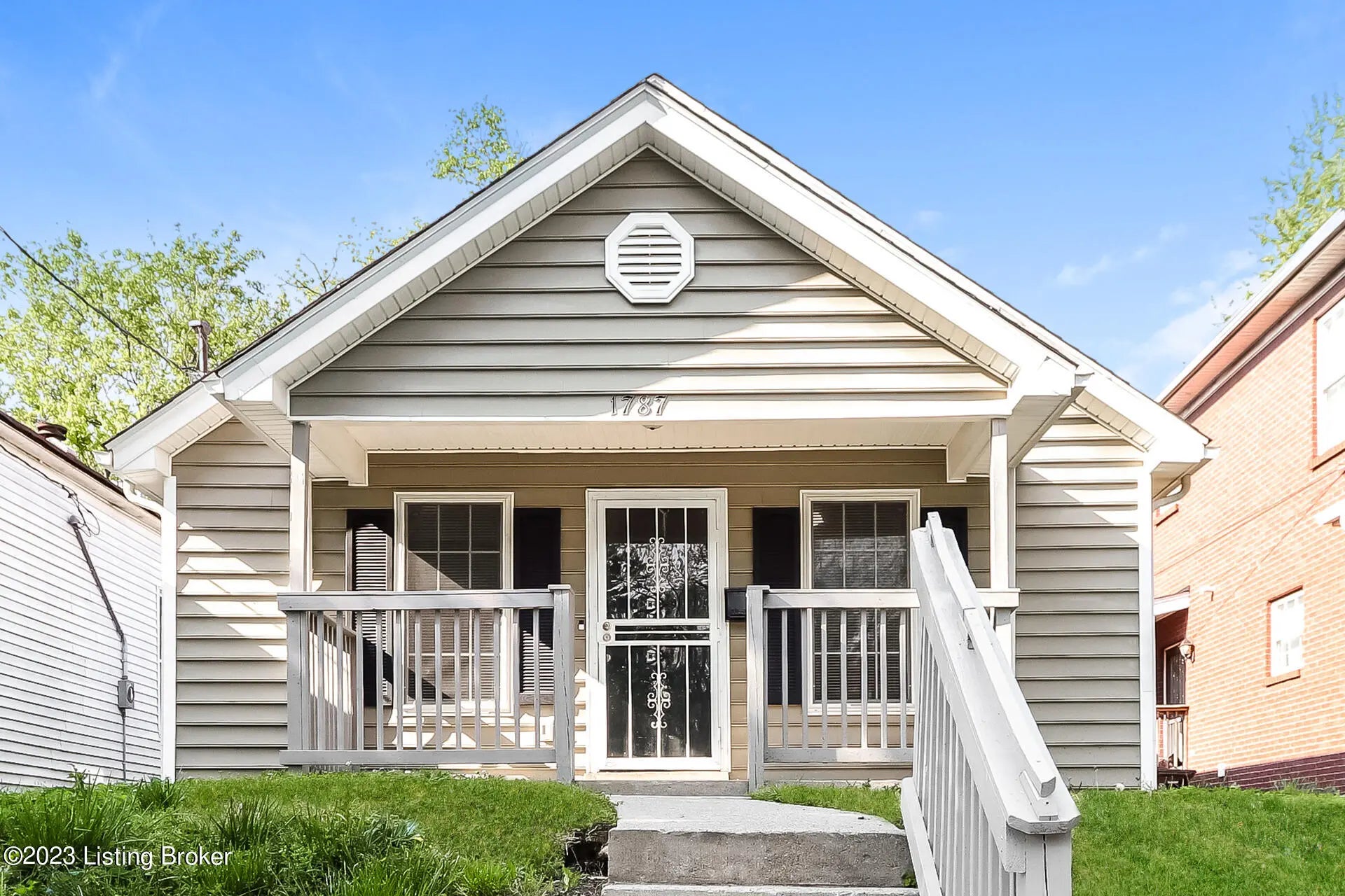 Photo of Listing #1696300