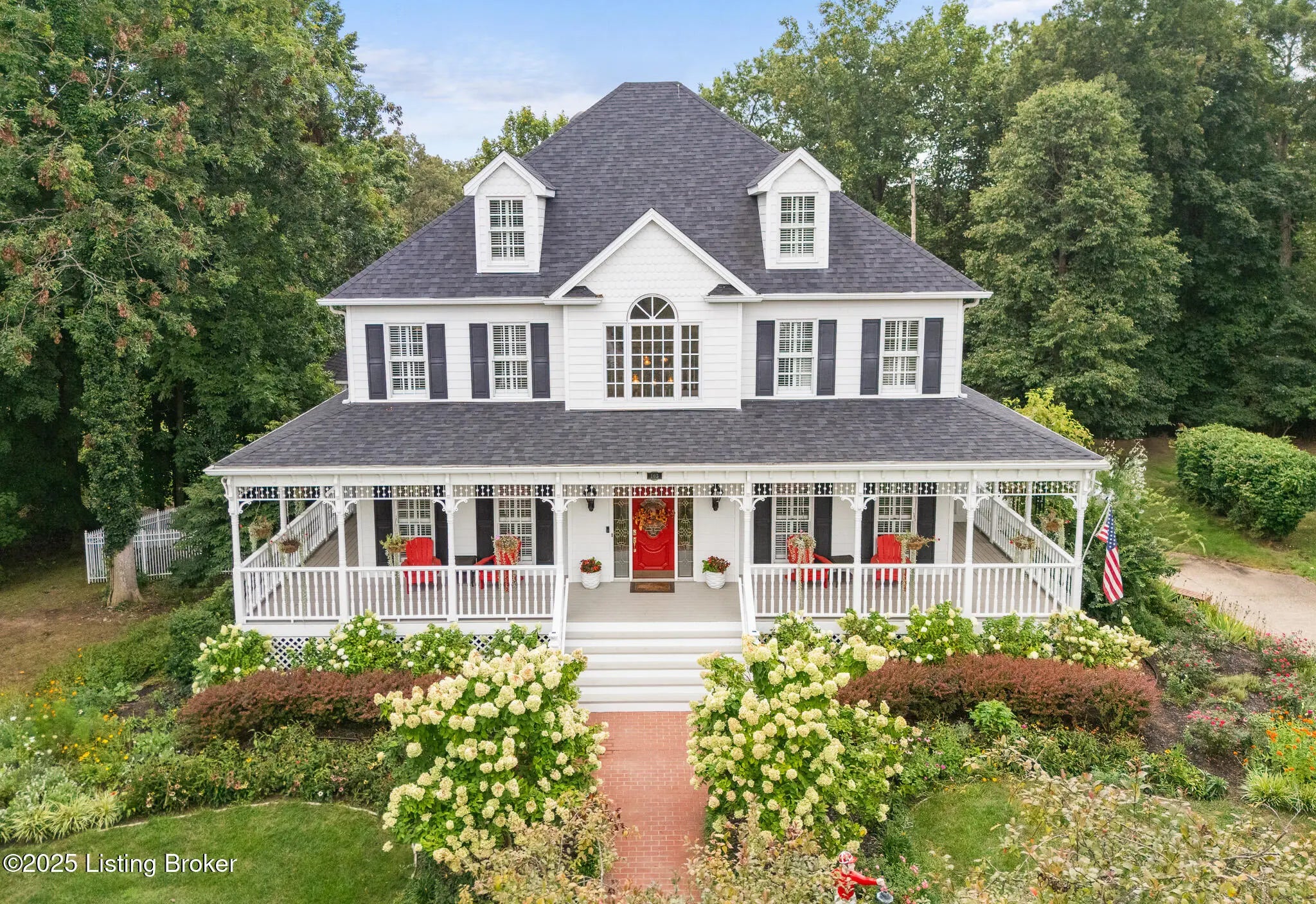 Photo of Listing #1696320