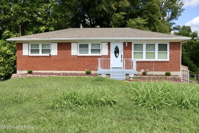 6903 Rock Hollow Dr, Louisville