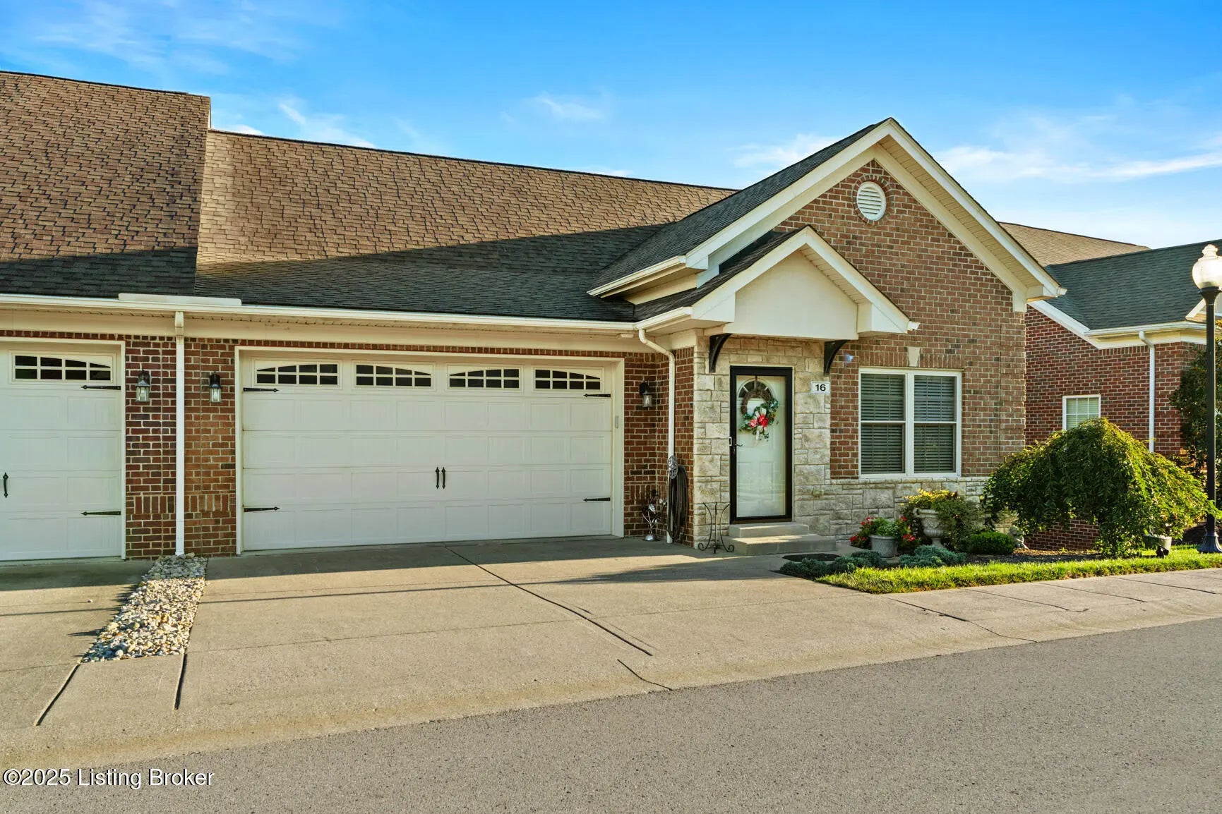 Photo of Listing #1696714