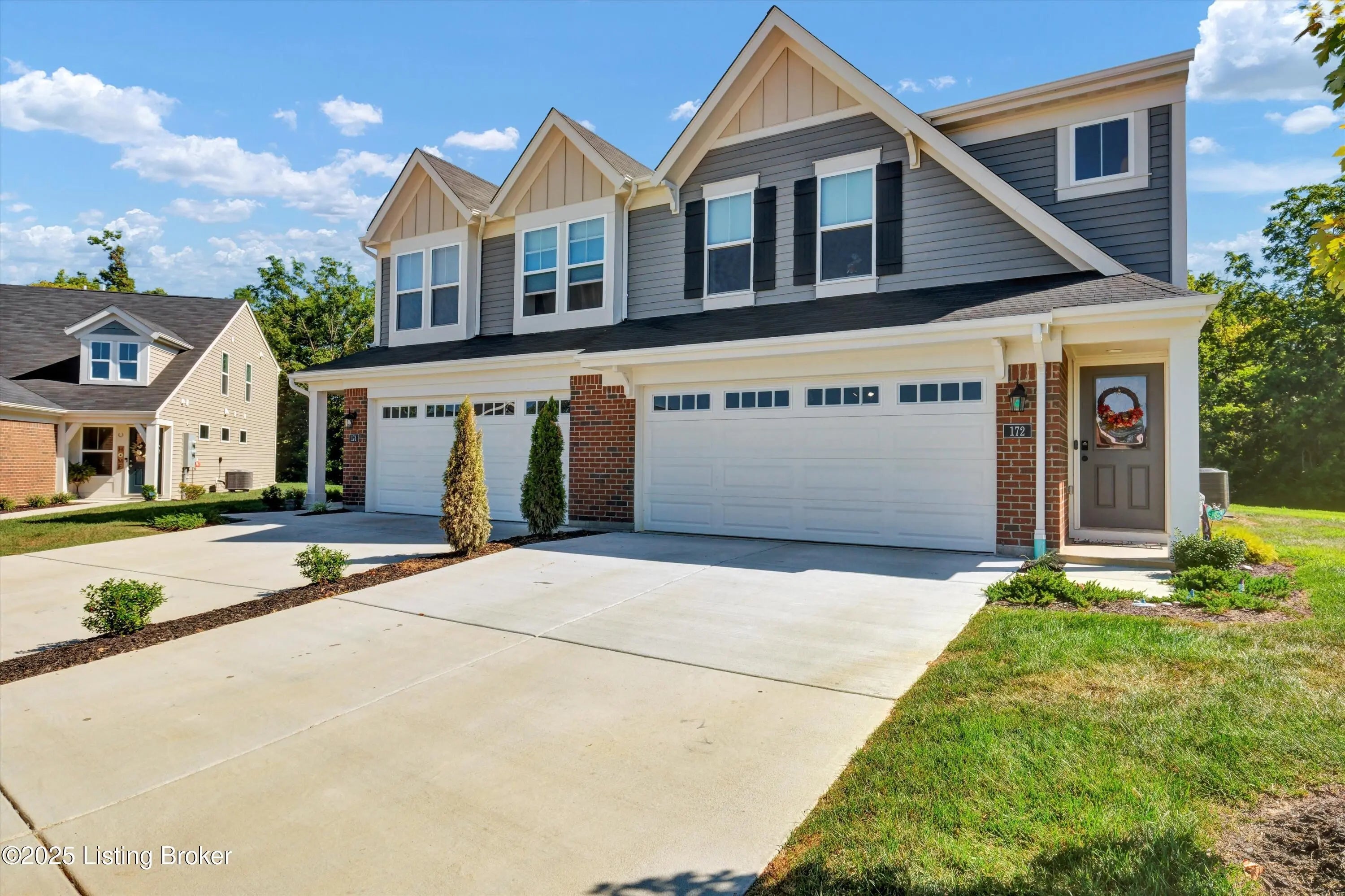 Photo of Listing #1696885