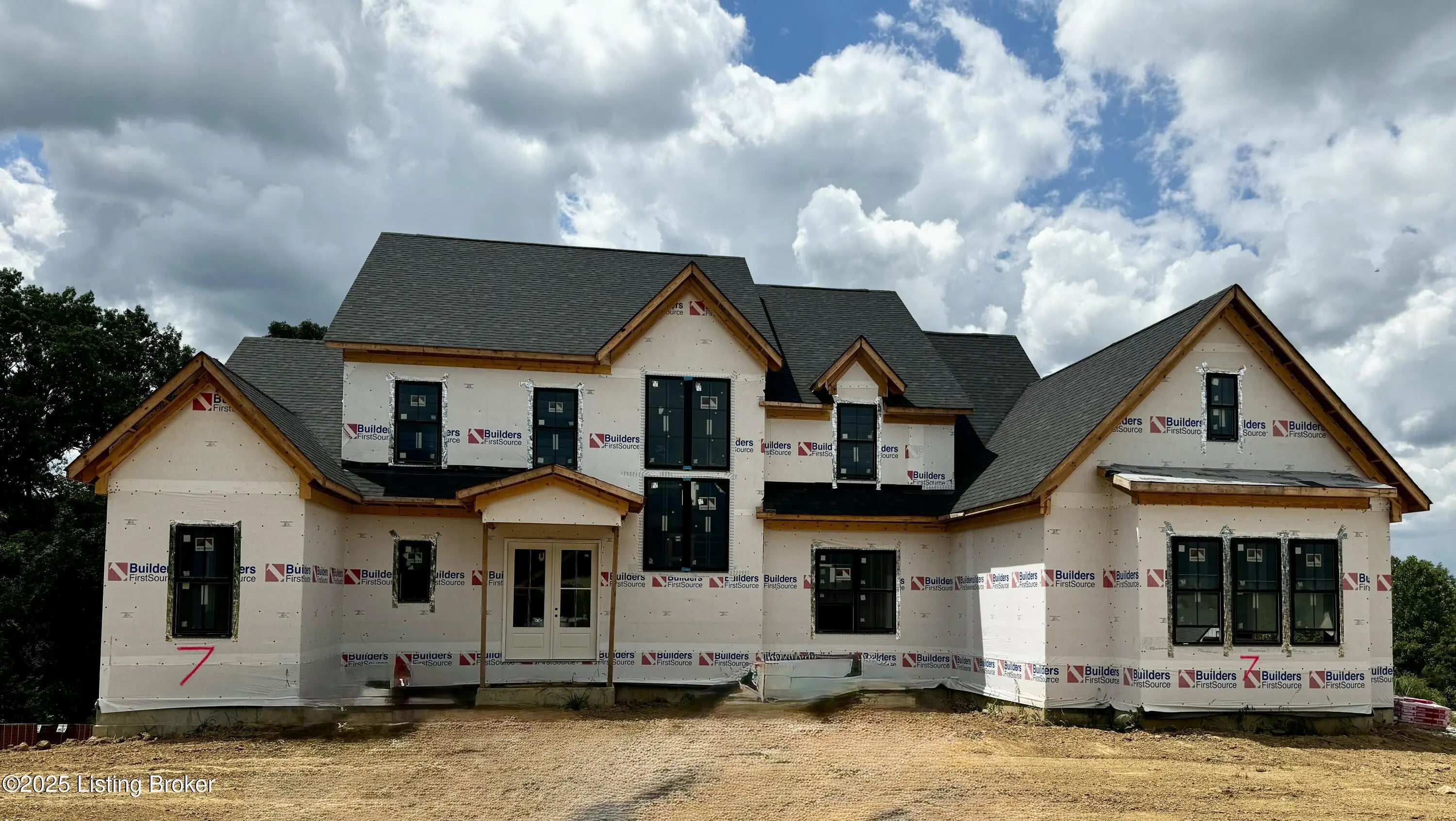 Photo of Listing #1699032