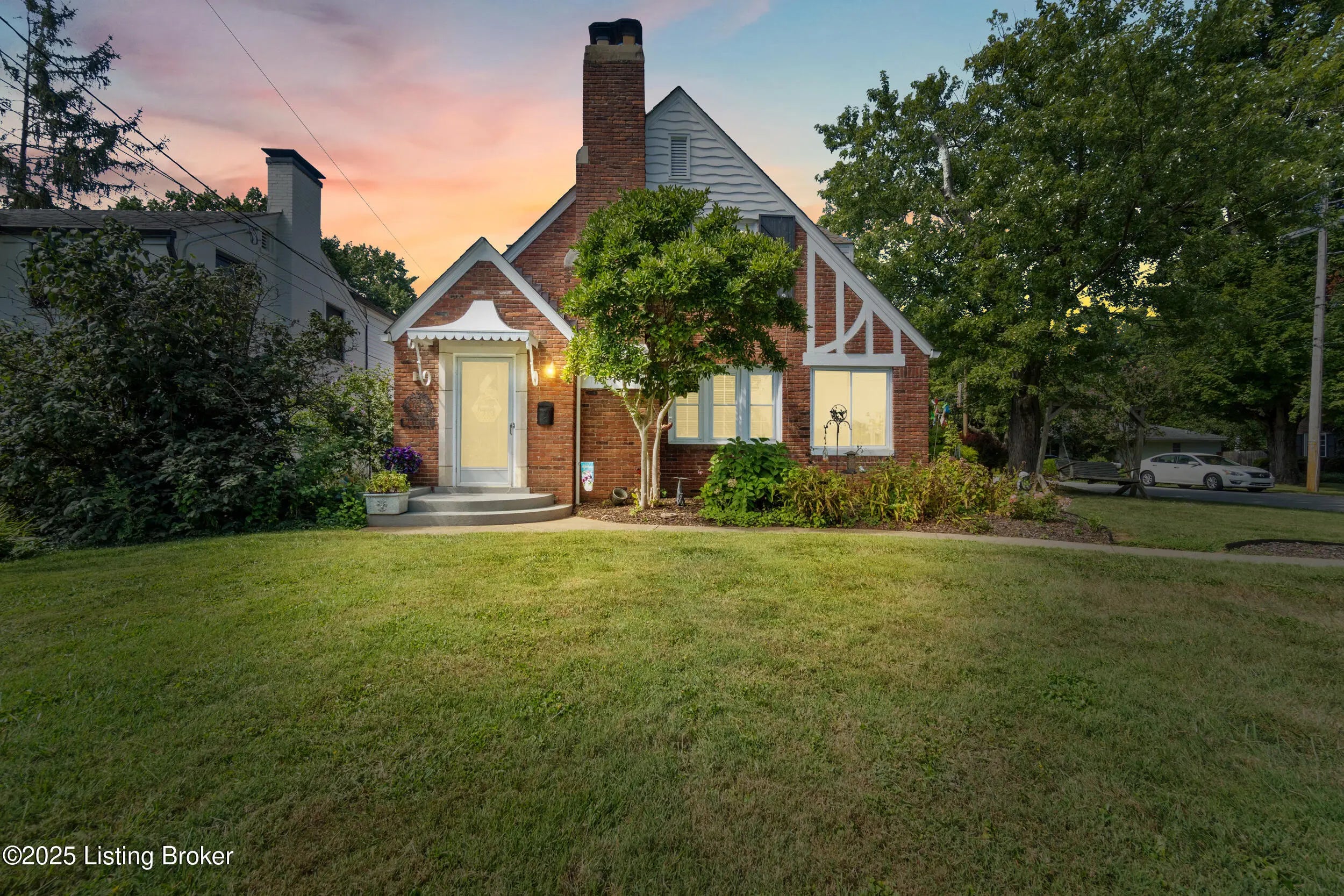 Photo of Listing #1696771