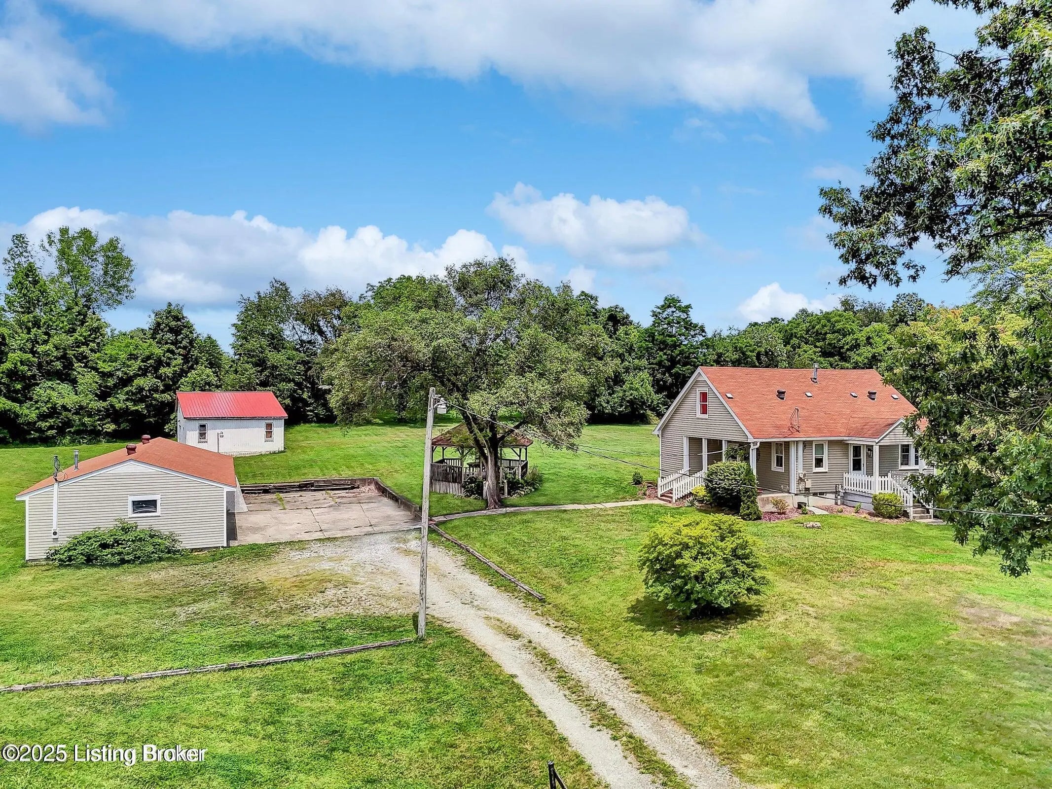 Photo of Listing #1696668