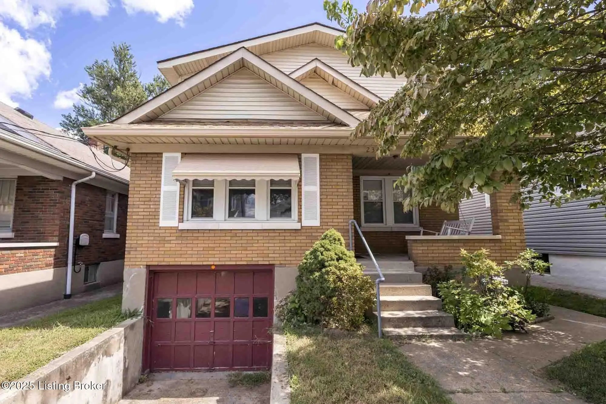 Photo of Listing #1697323