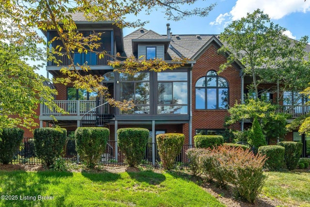 225 Buckland Trace, Louisville