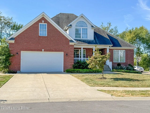 805 Abingdon Ln, Shelbyville