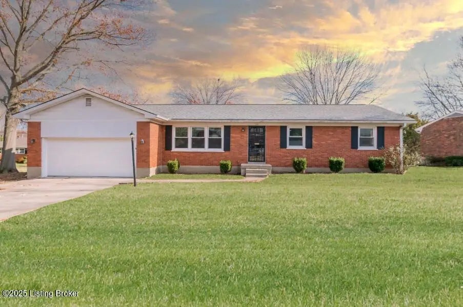 Photo of Listing #1697455