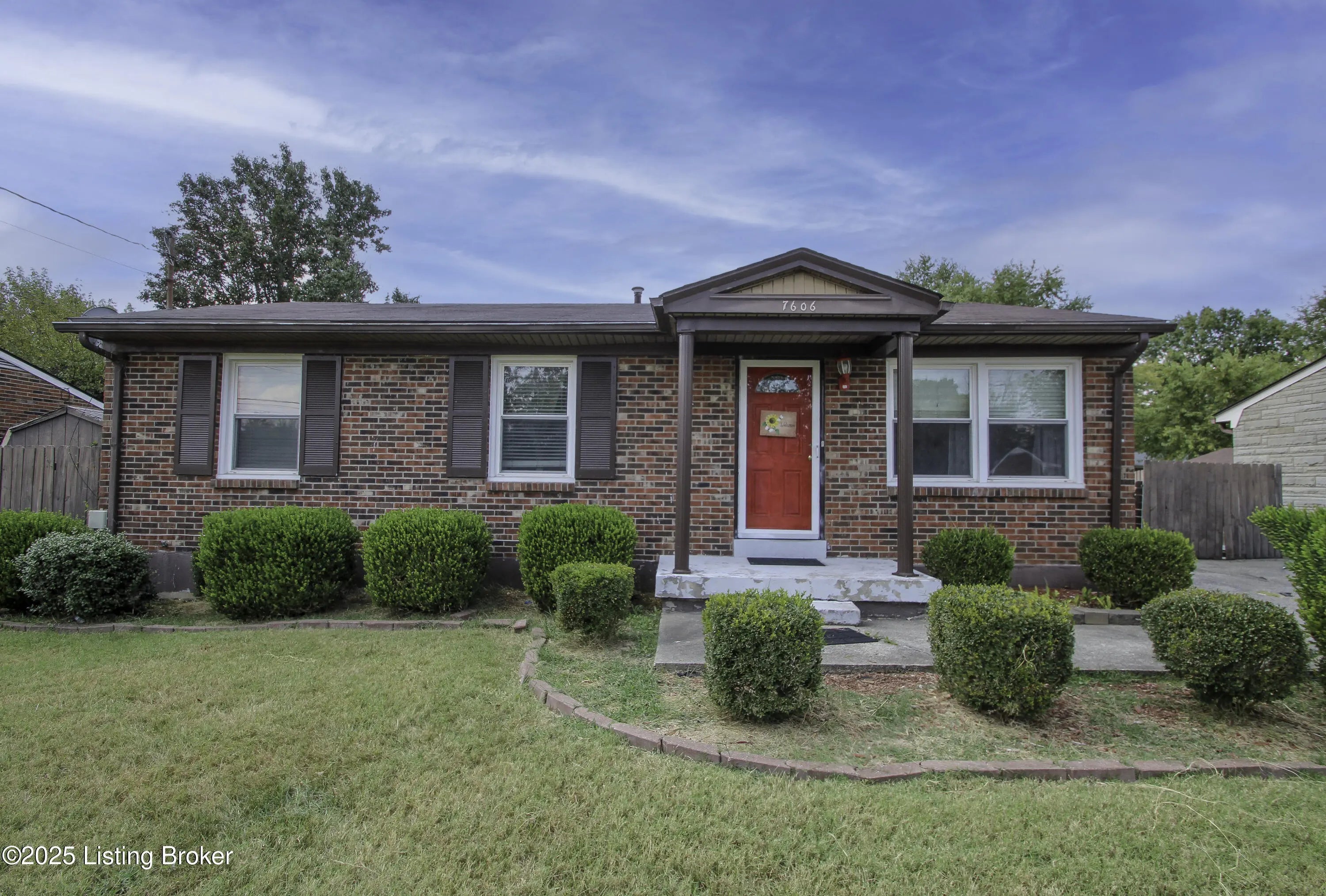 Photo of Listing #1697728