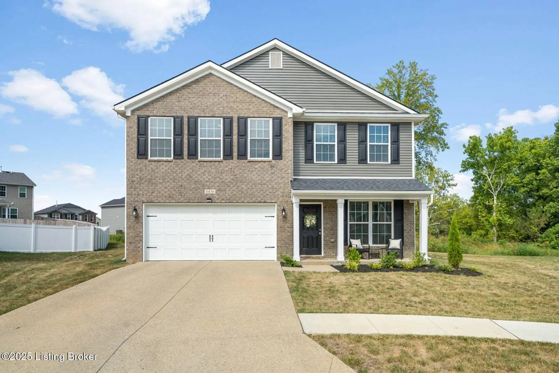 Photo of Listing #1697158