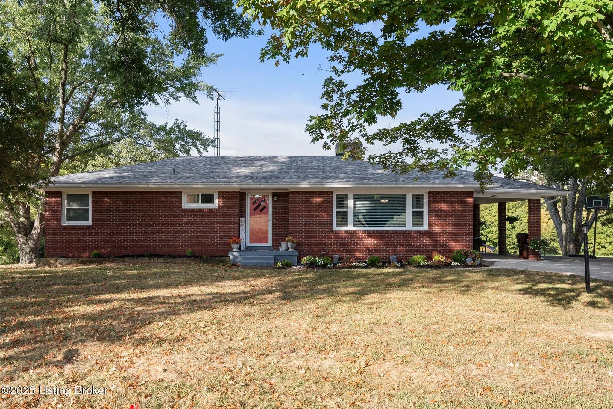 Photo of Listing #1697014