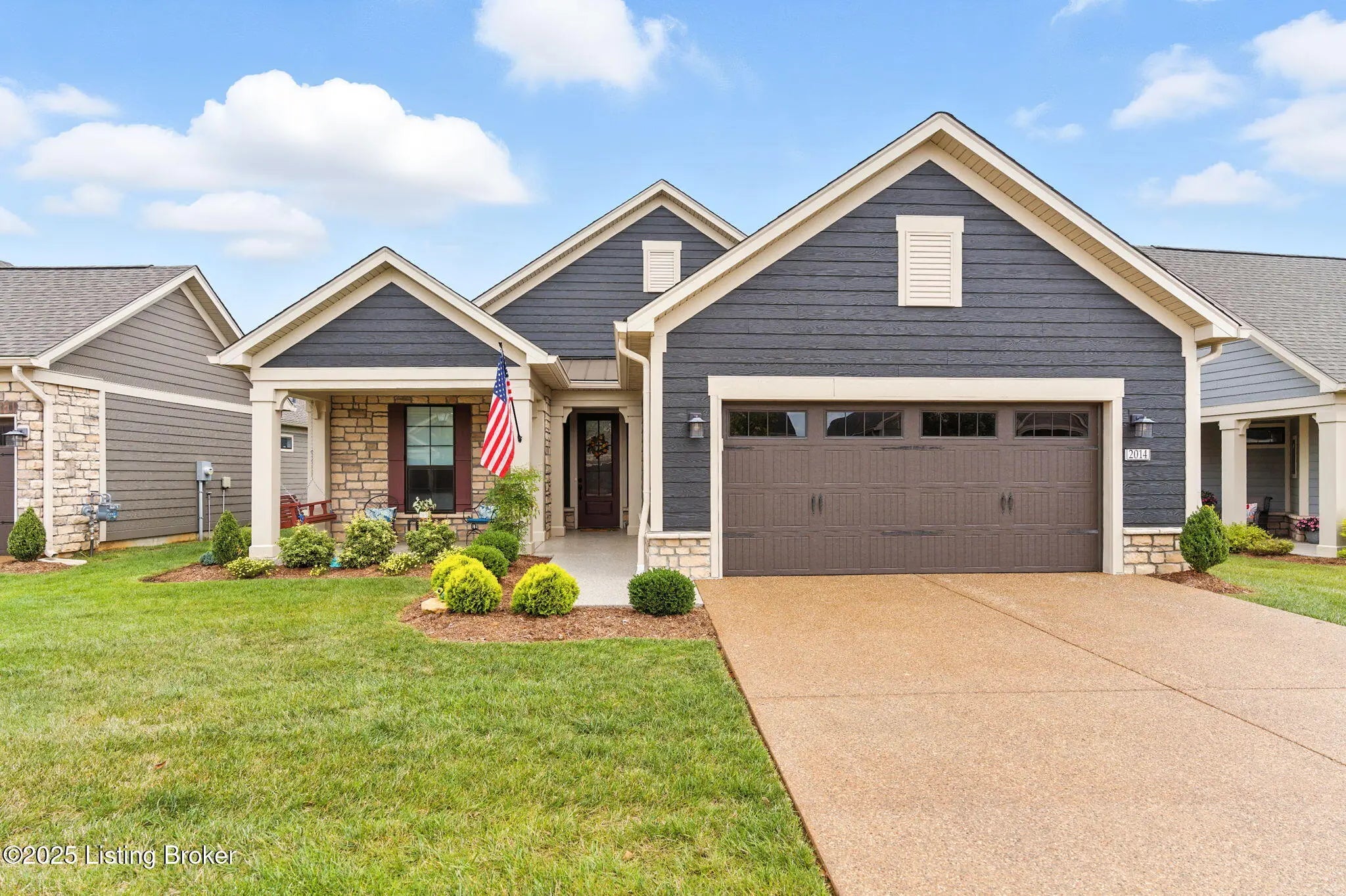 Photo of Listing #1696998