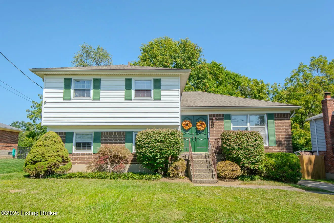 Photo of Listing #1697052