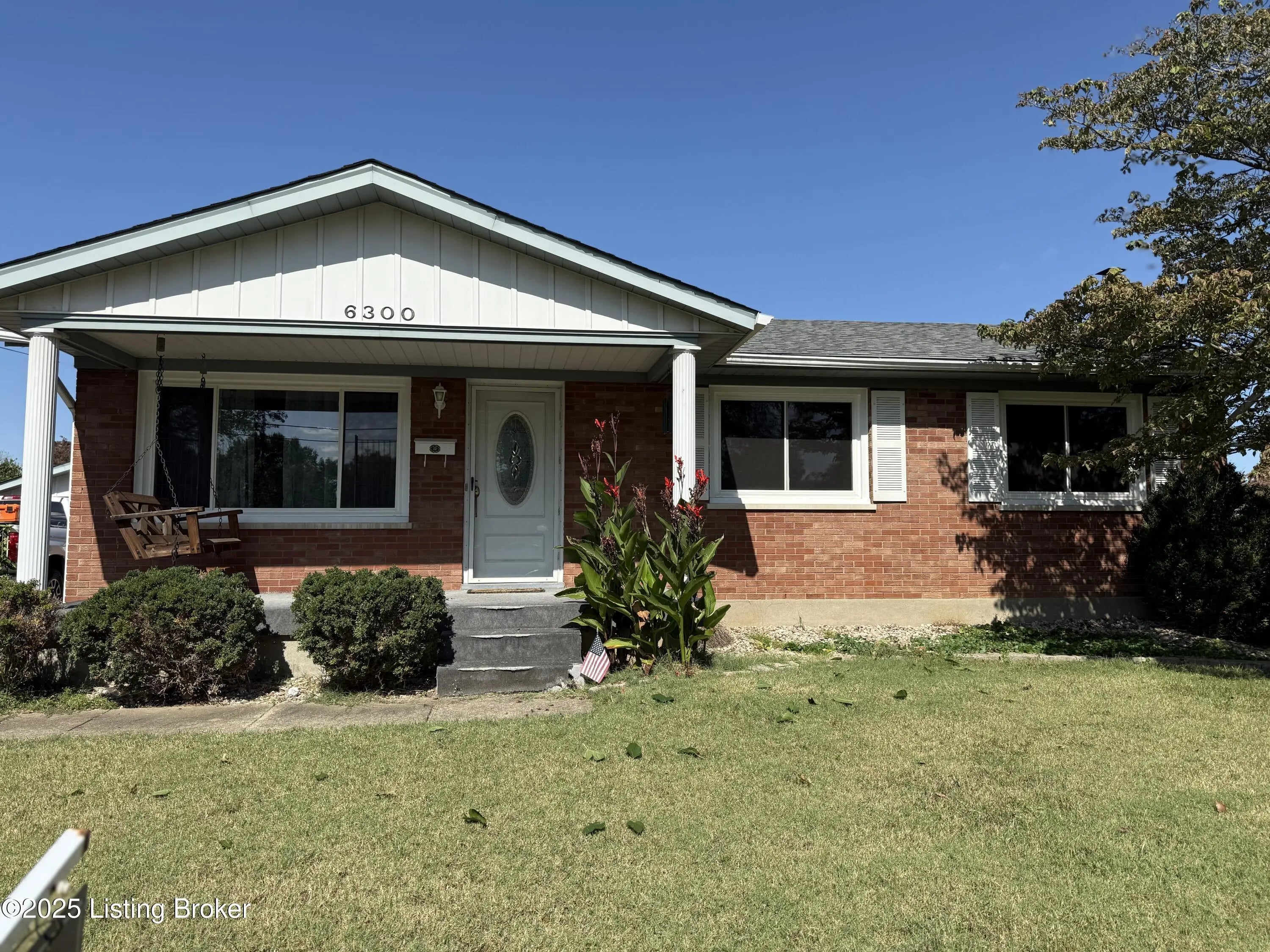 Photo of Listing #1697157