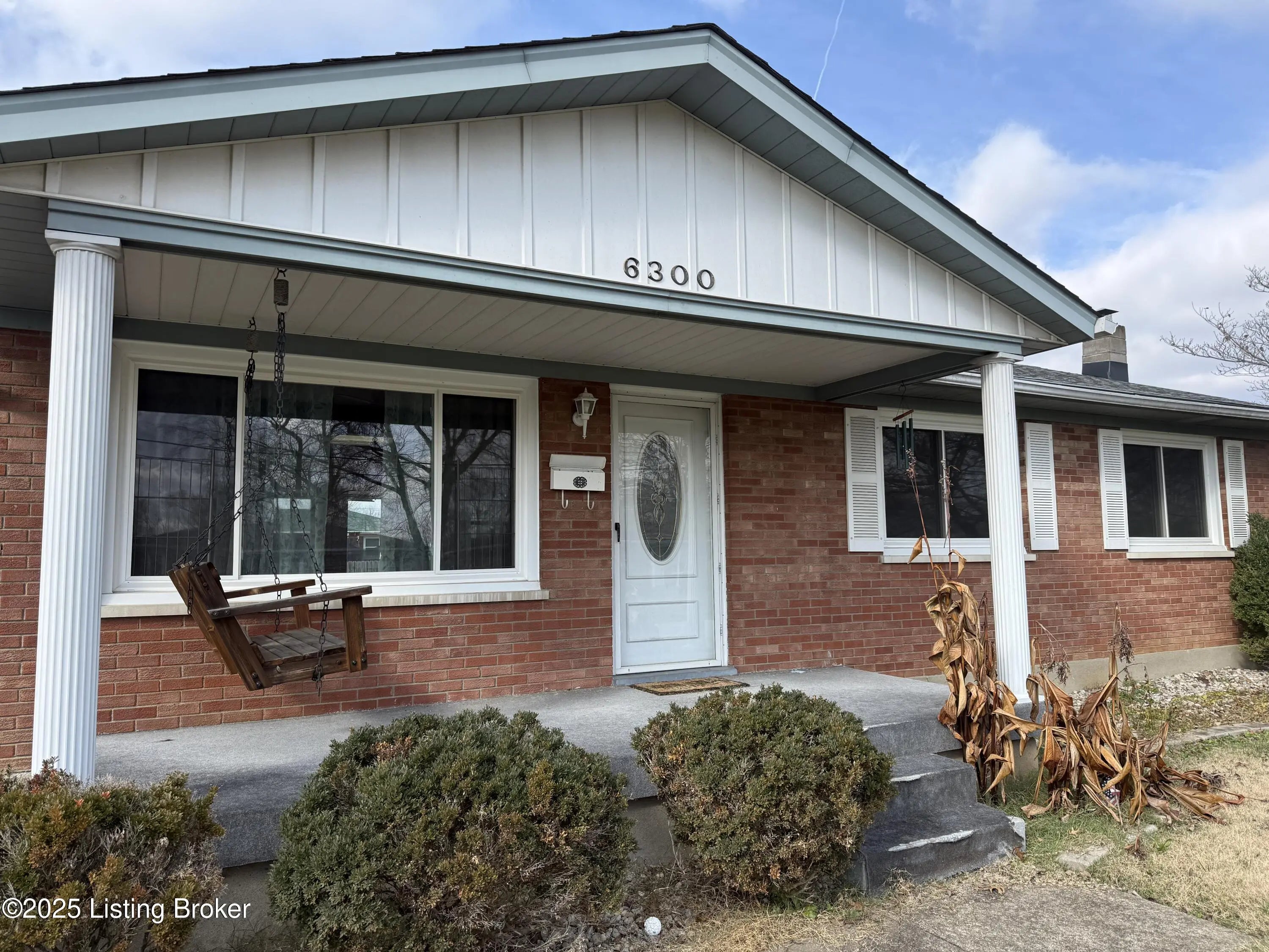 Photo of Listing #1697157