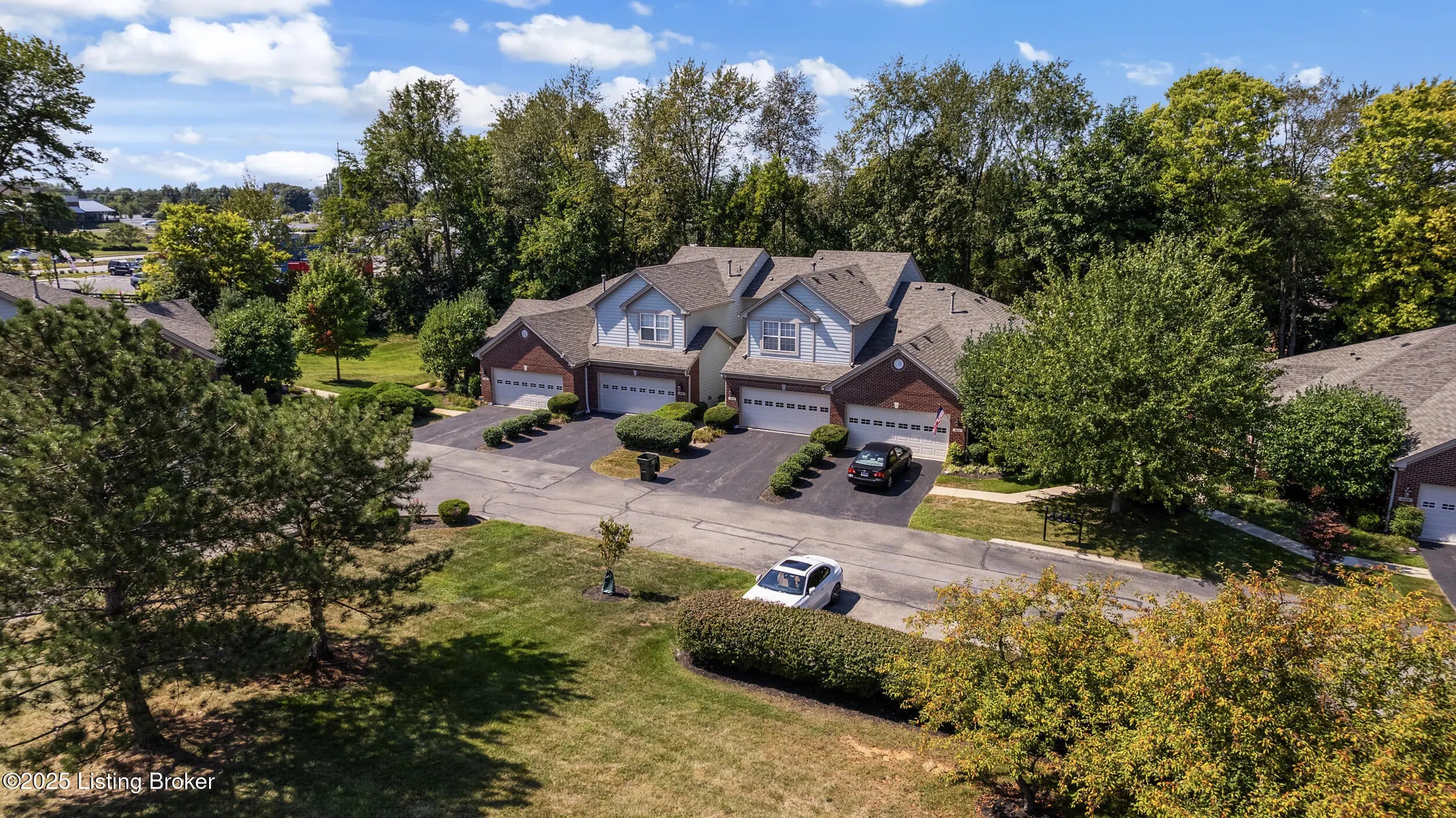 Photo of Listing #1697428
