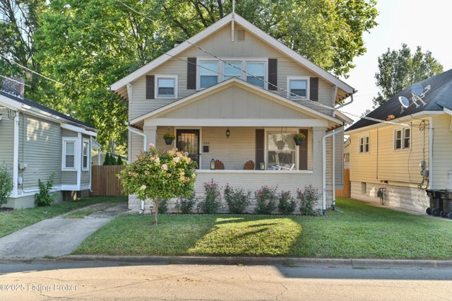 133 Cannons Ln, Louisville