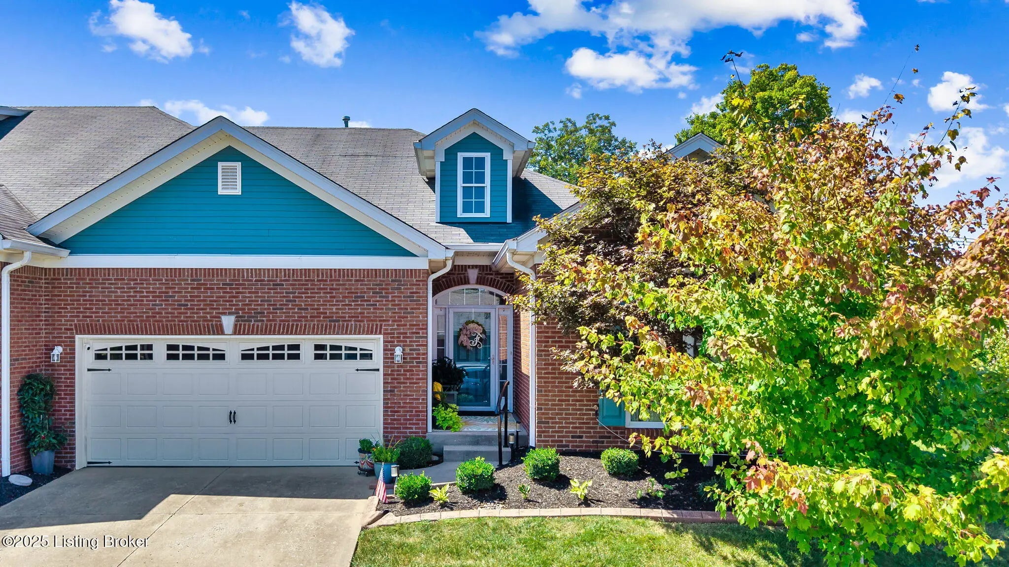 Photo of Listing #1697635