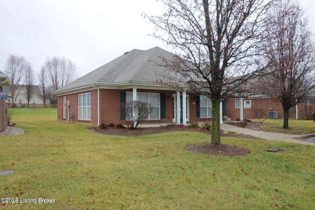 828 Garden Pointe Dr, Simpsonville