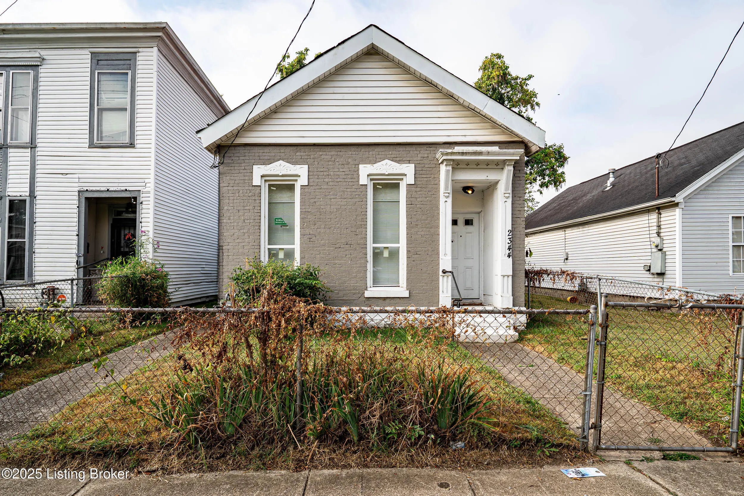 Photo of Listing #1697632