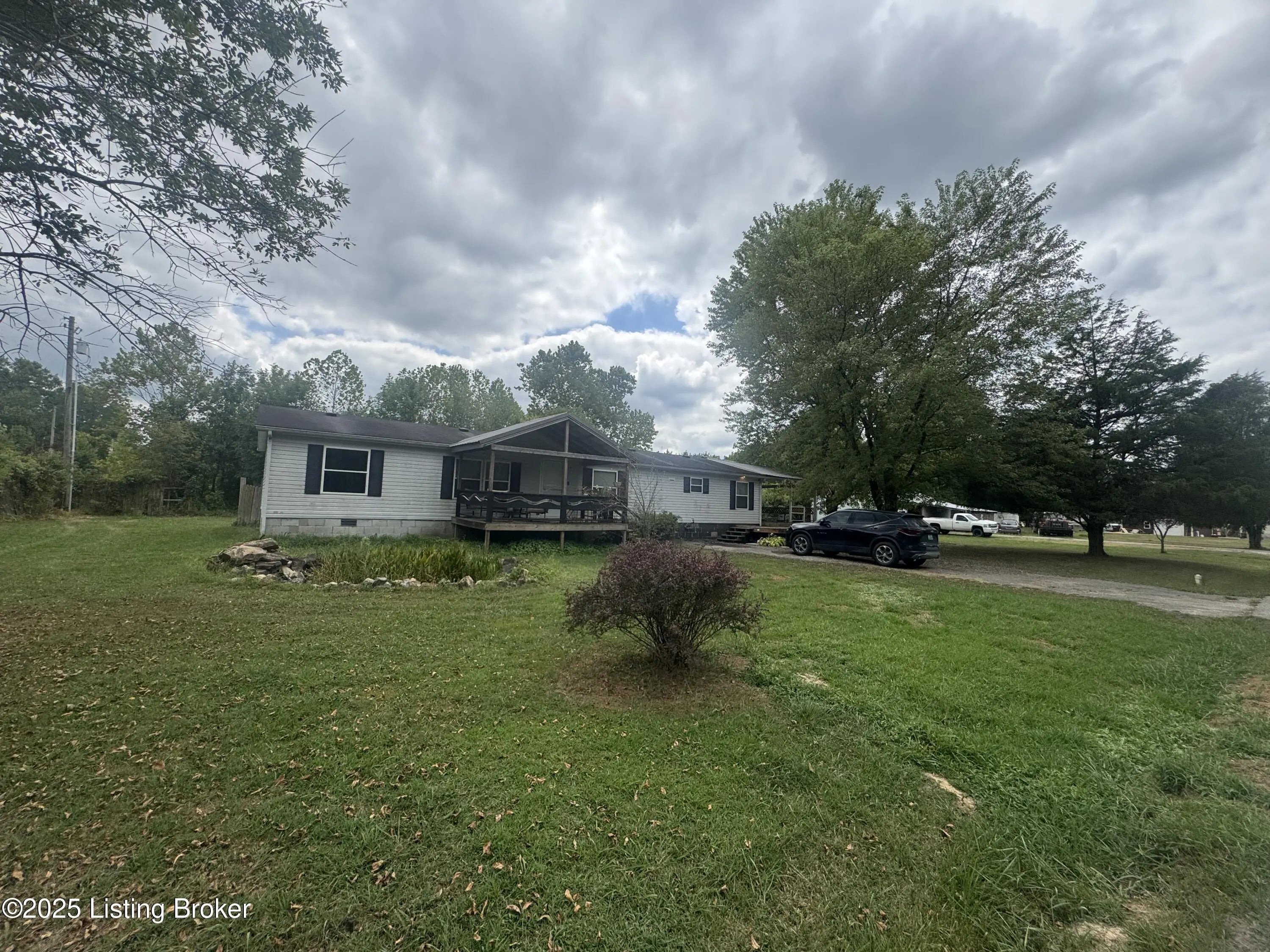 Photo of Listing #1698203