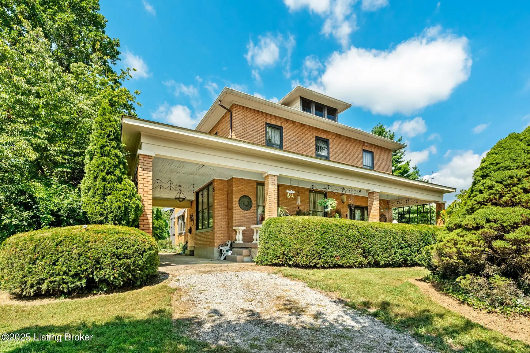 Photo of Listing #1698076