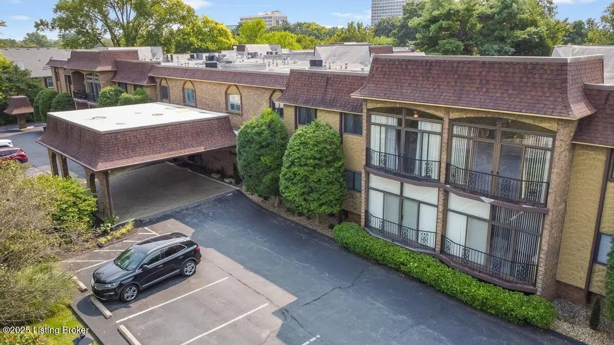 Photo of Listing #1697947