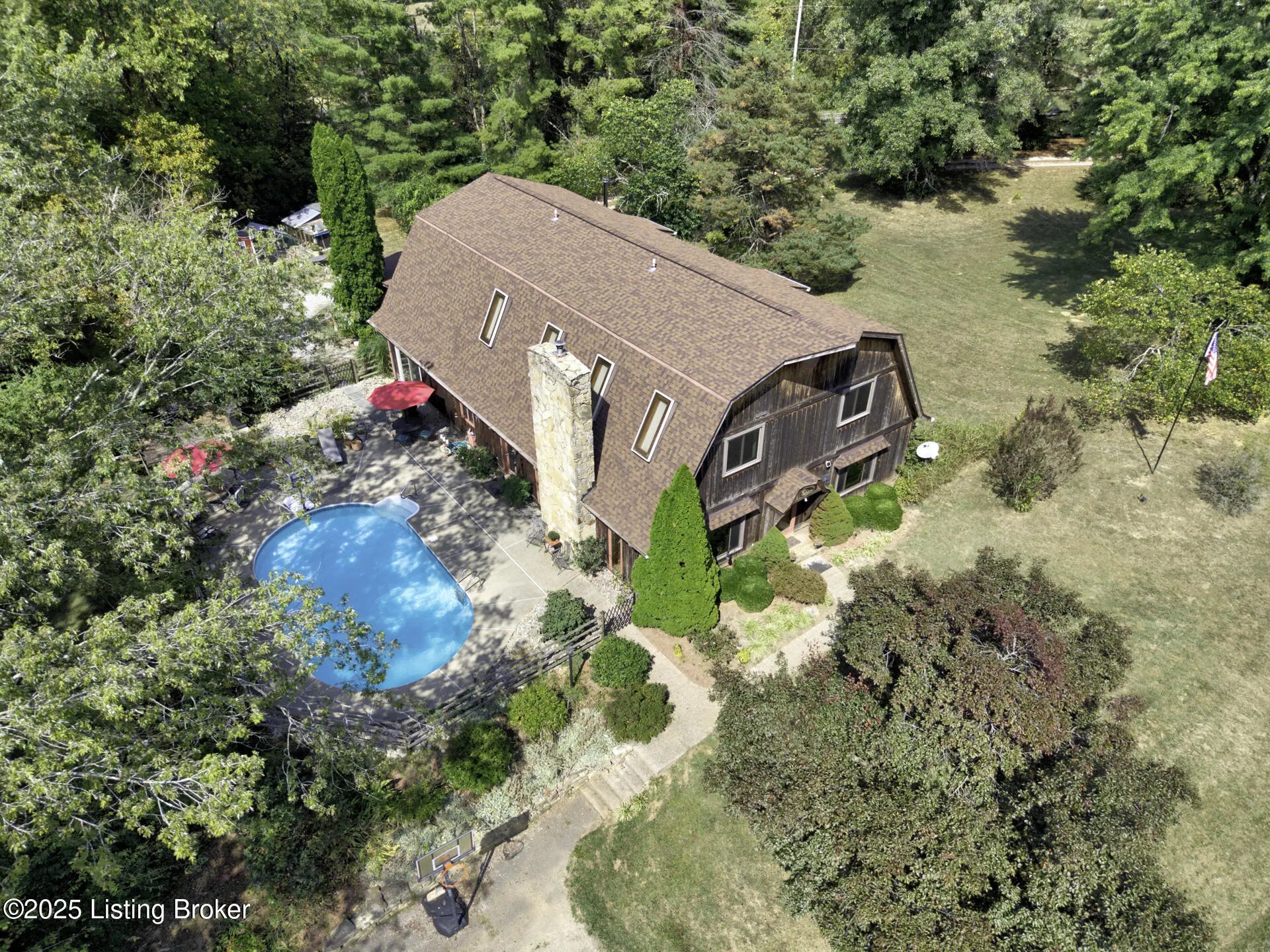 Photo of Listing #1698900