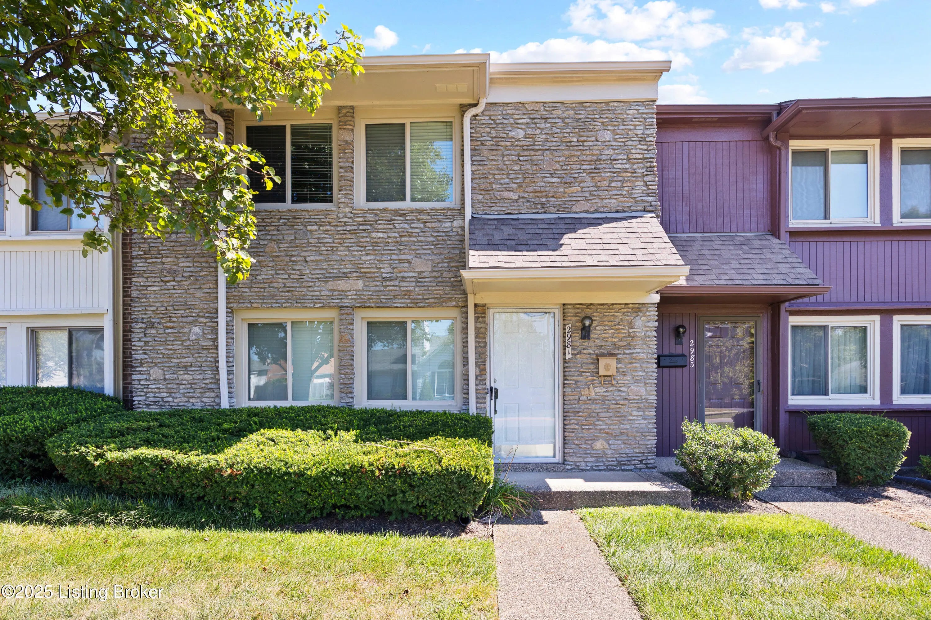 Photo of Listing #1697836