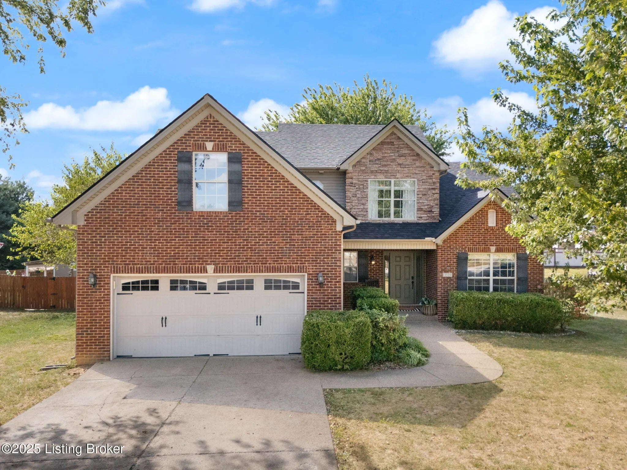 Photo of Listing #1697800