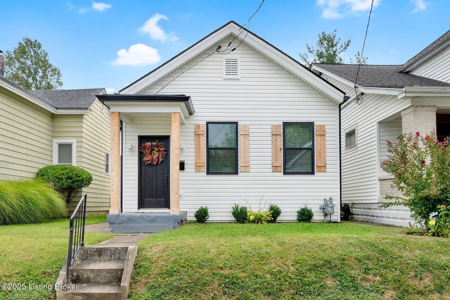 Photo of Listing #1697892