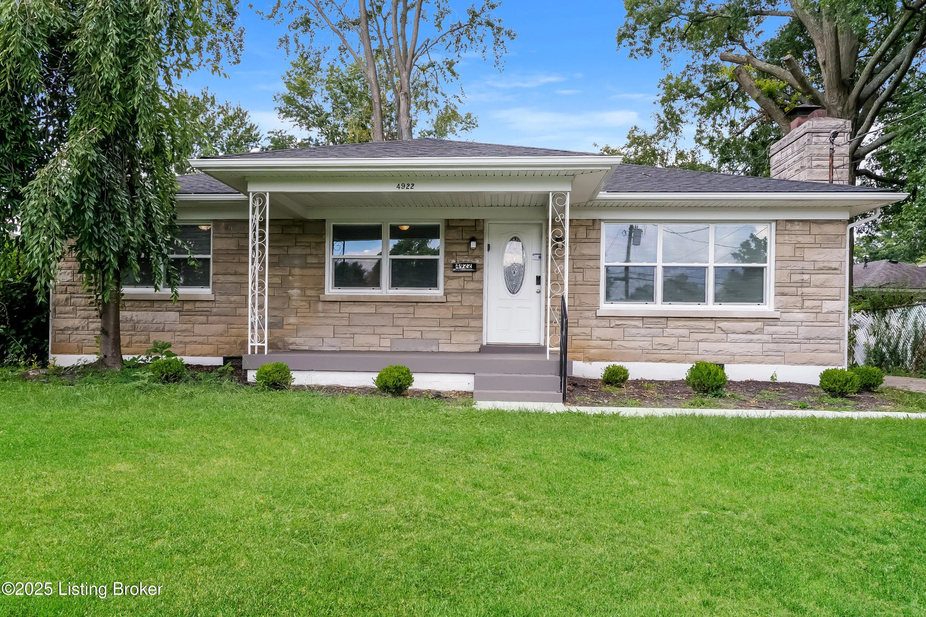 Photo of Listing #1697859