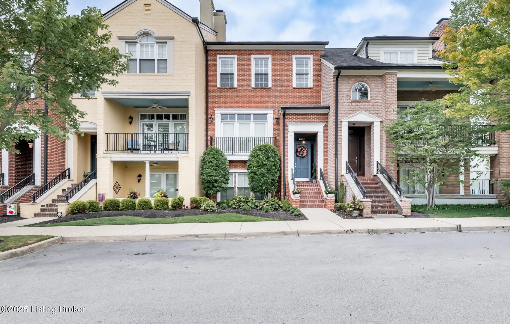 Photo of Listing #1697917