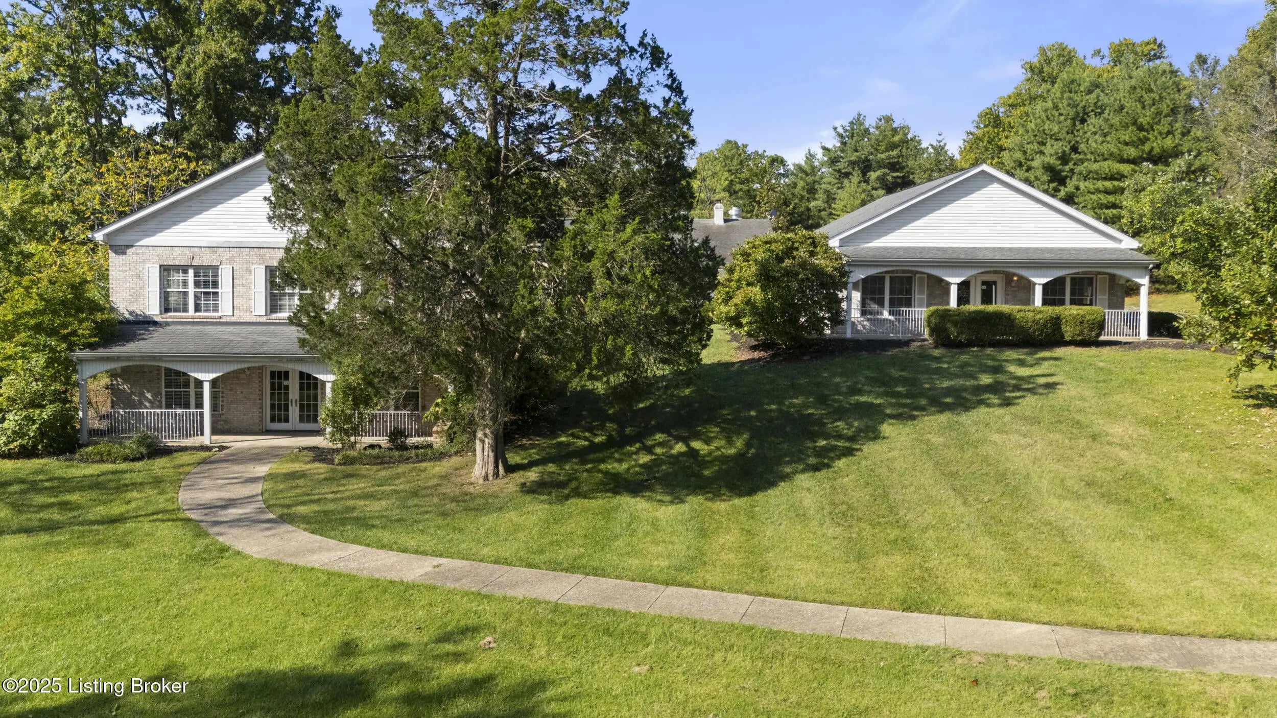 Photo of Listing #1699621