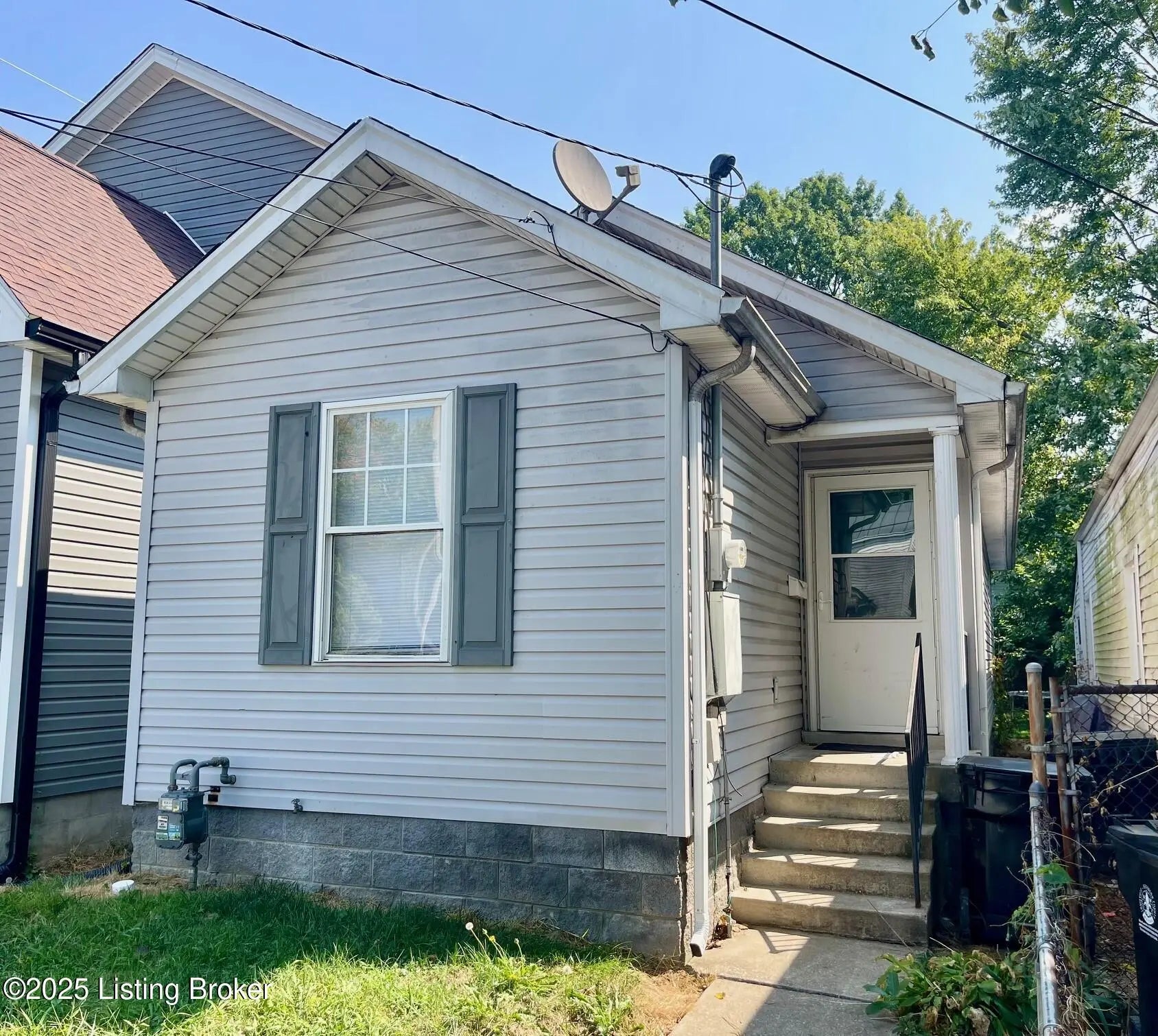 Photo of Listing #1697954