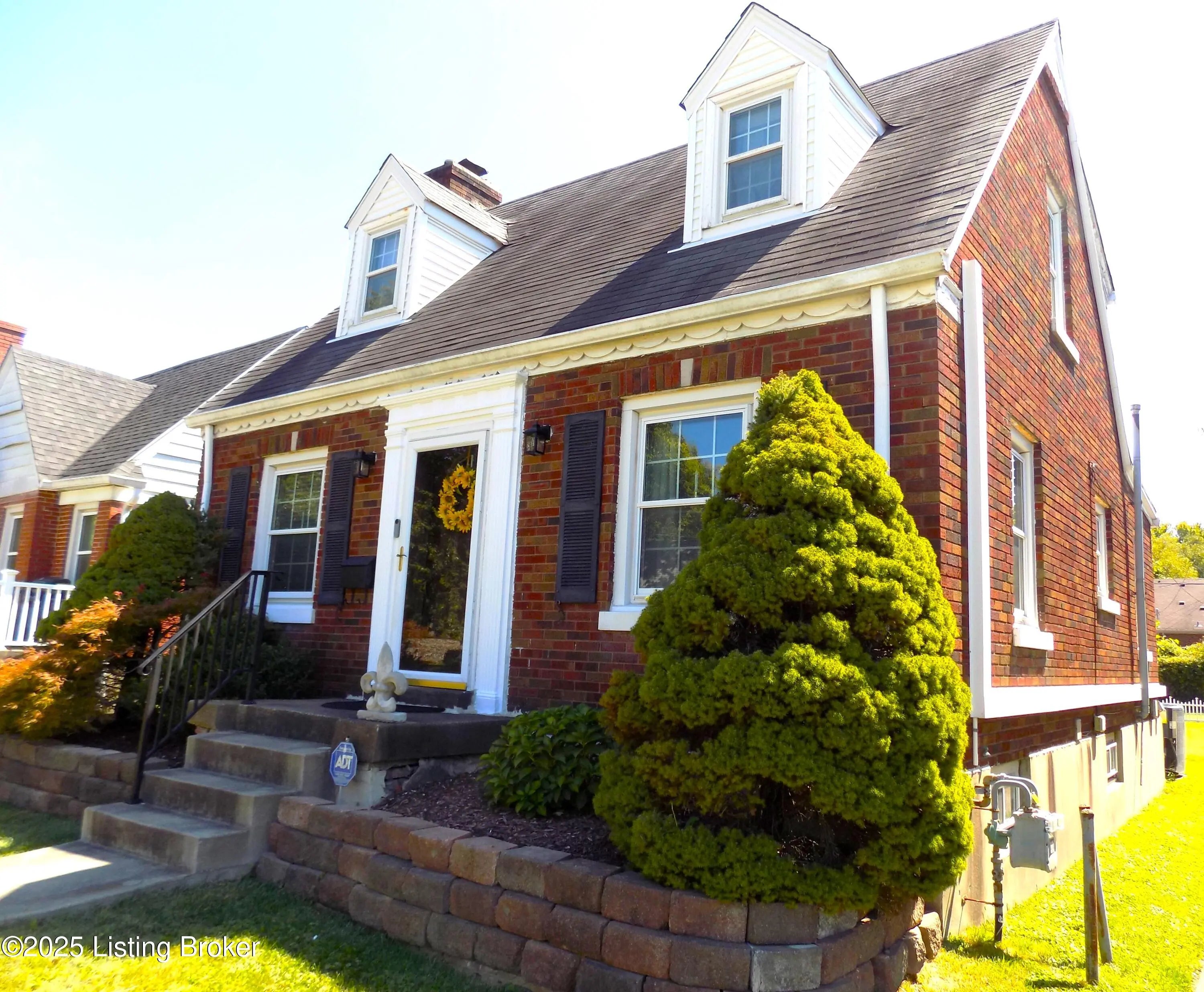 Photo of Listing #1698051