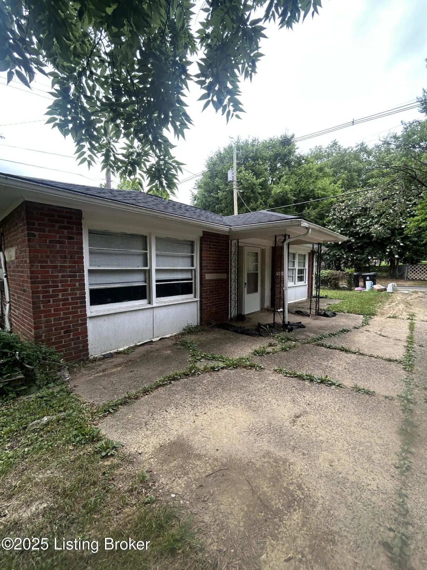 Photo of Listing #1698068