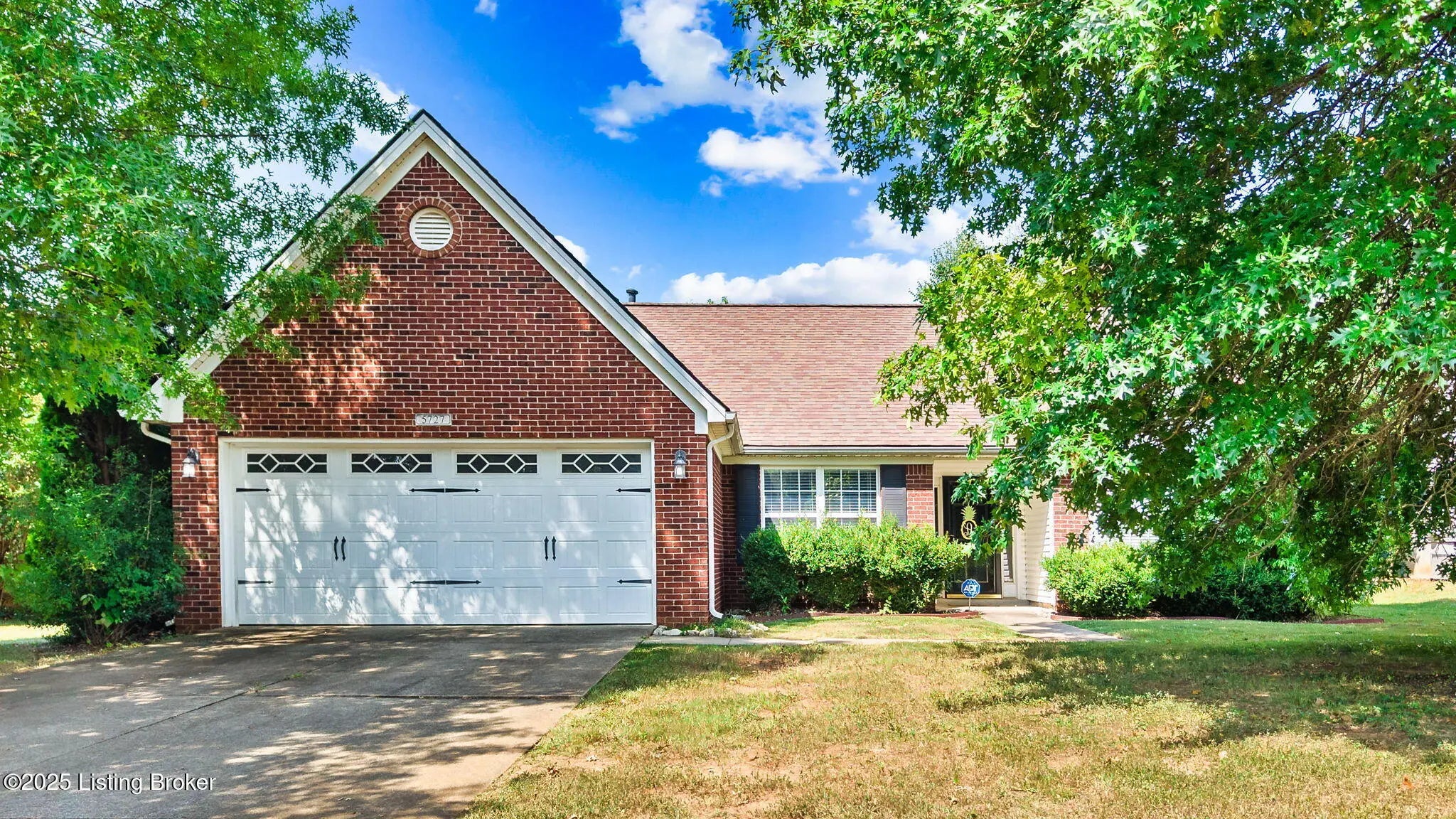 Photo of Listing #1698550