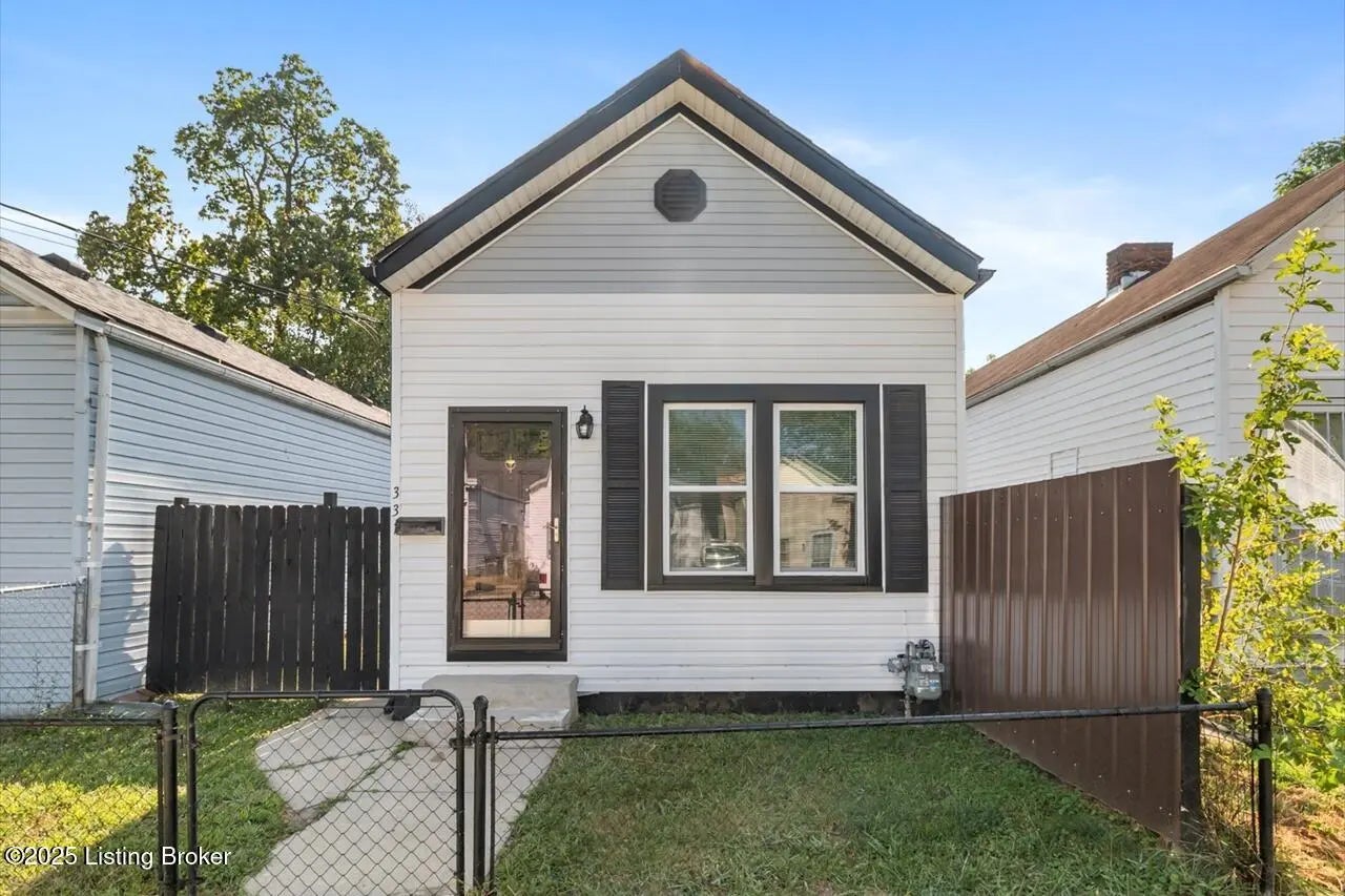 Photo of Listing #1698211