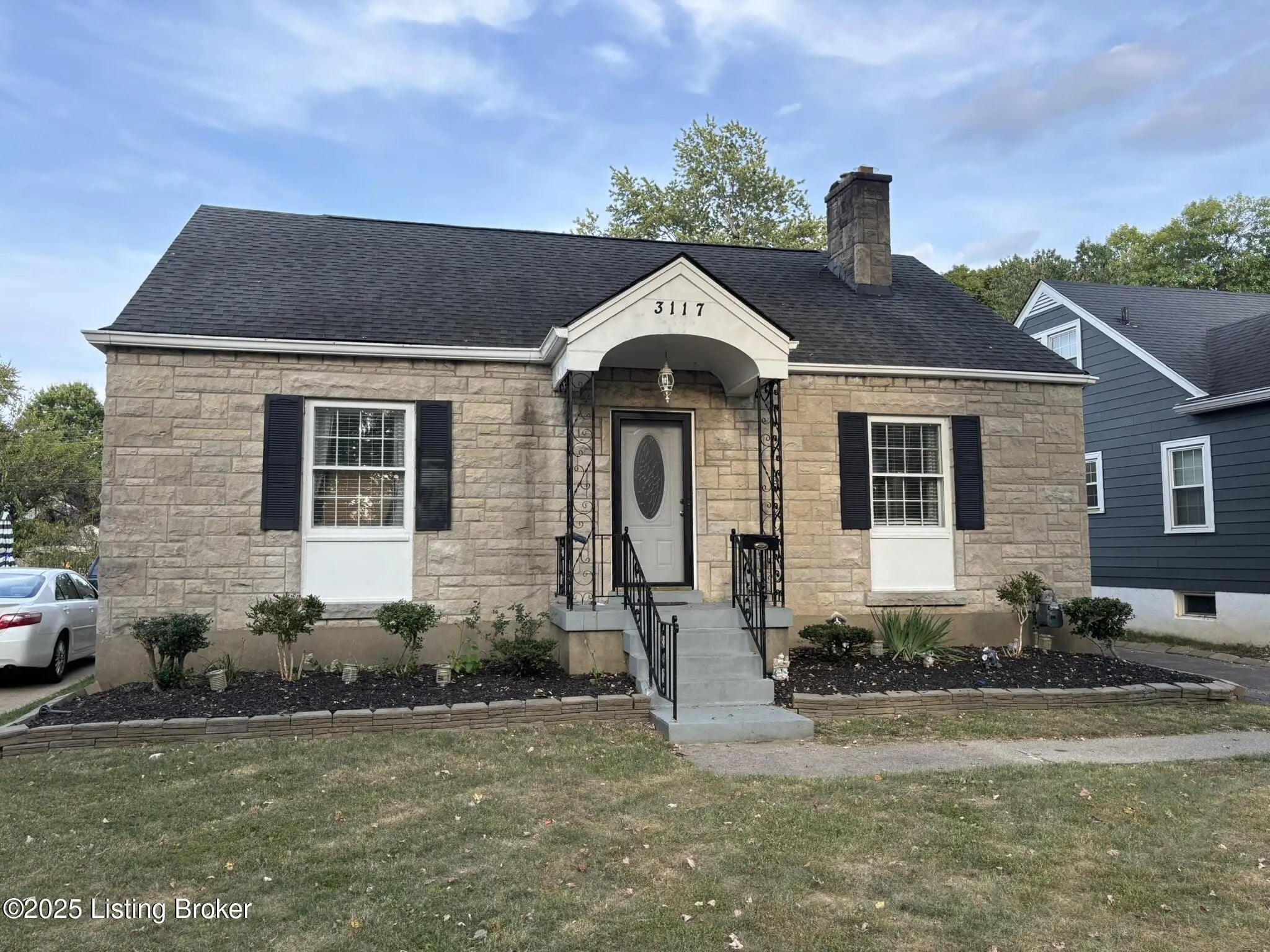 Photo of Listing #1699193