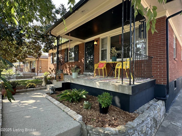 4917 Mile Of Sunshine Dr, Louisville