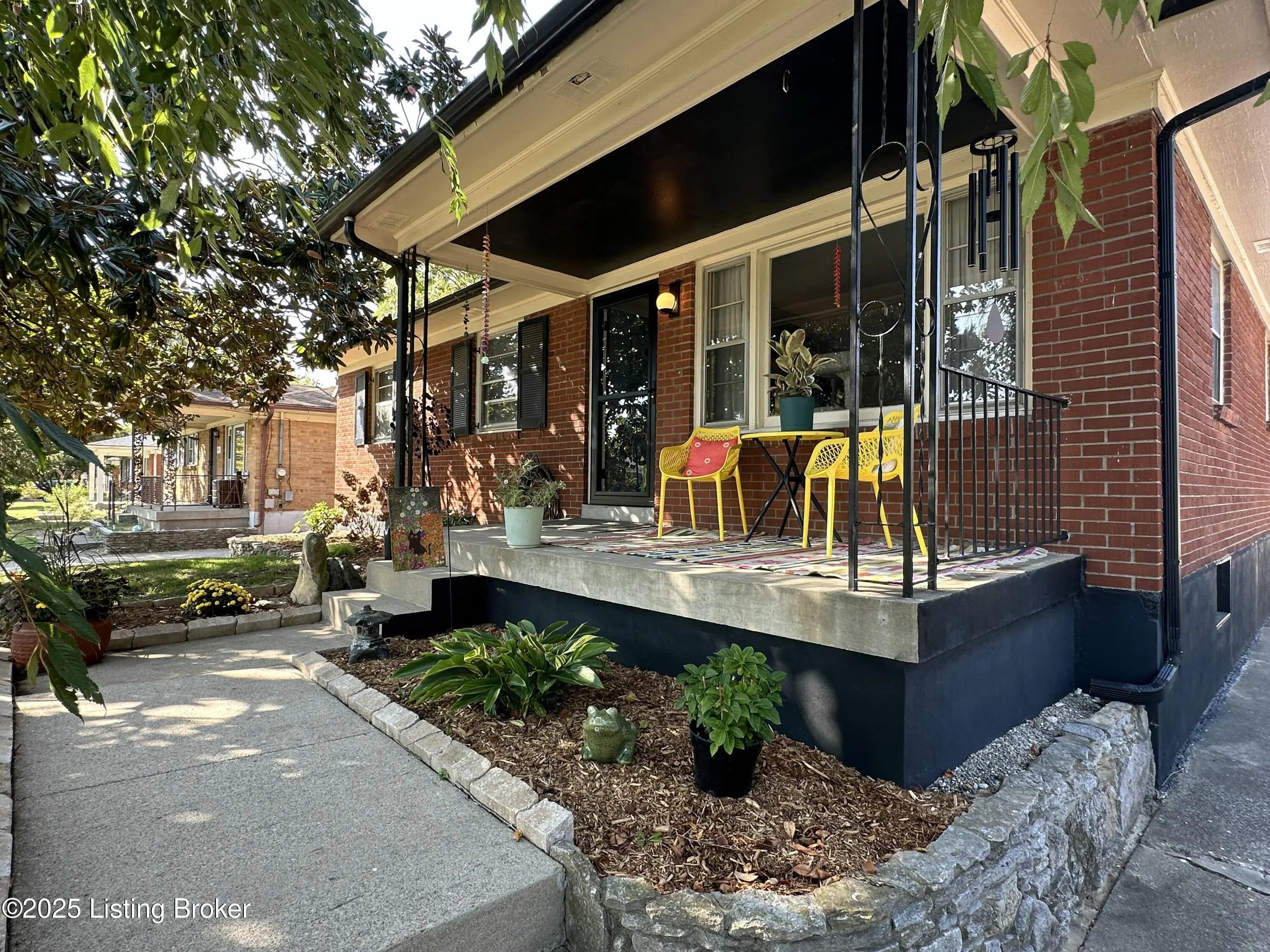 Photo of Listing #1698593