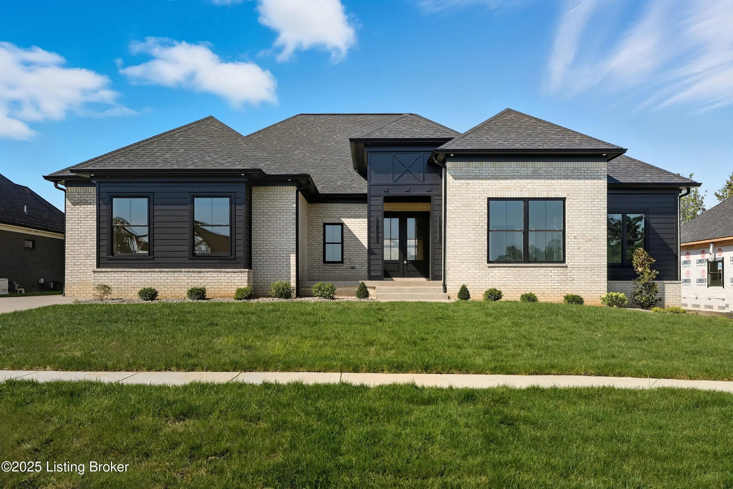 Photo of Listing #1698356