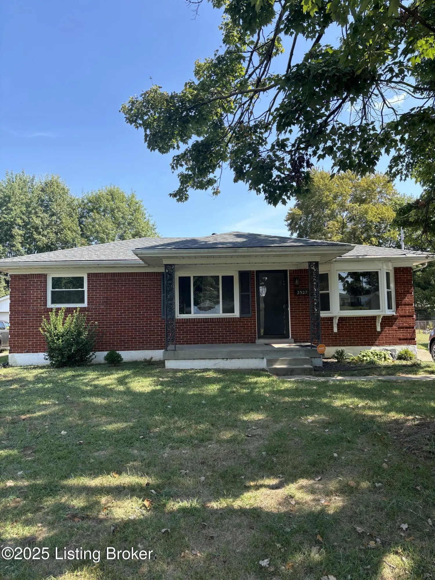 Photo of Listing #1698662