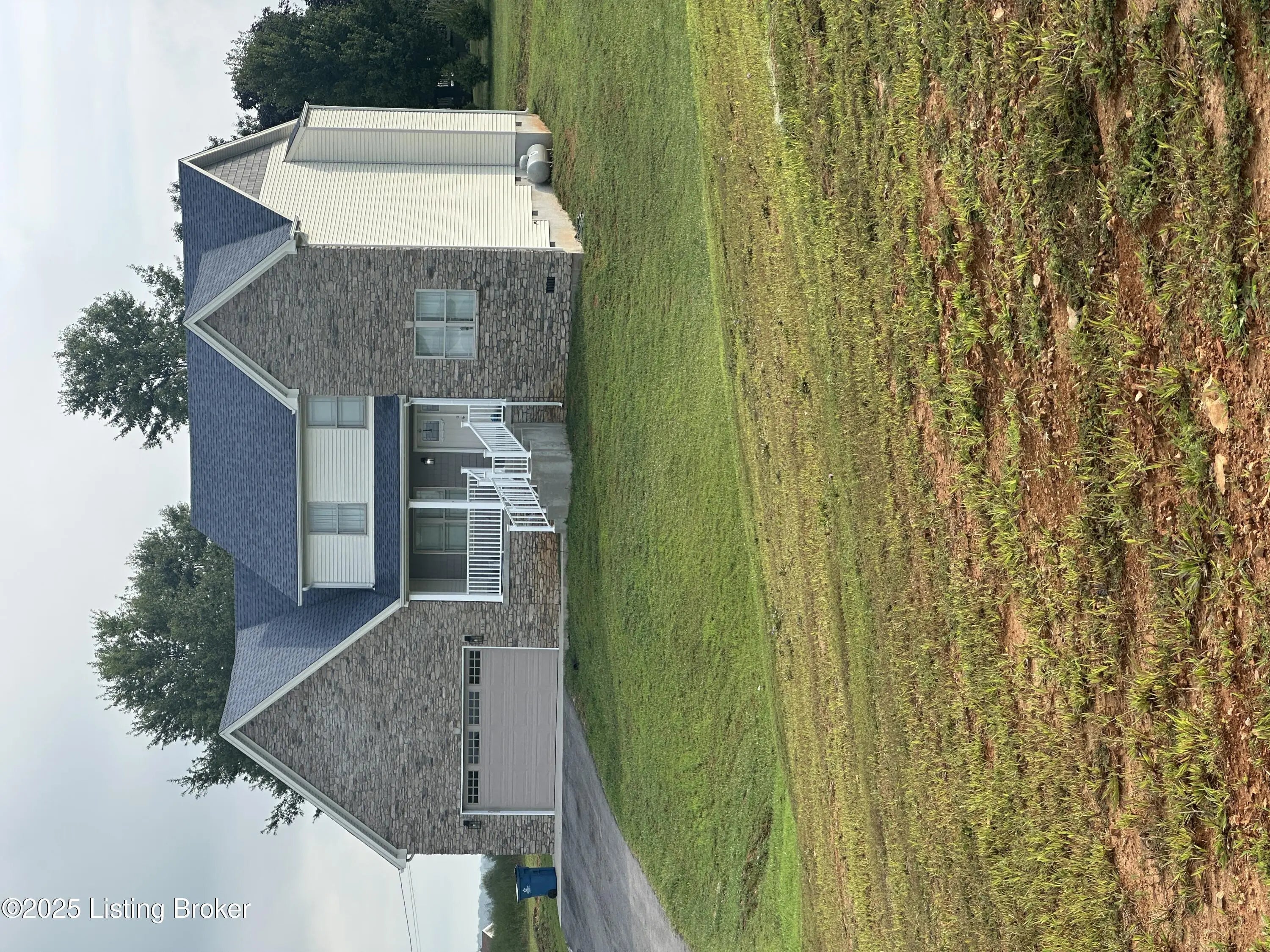 Photo of Listing #1698426