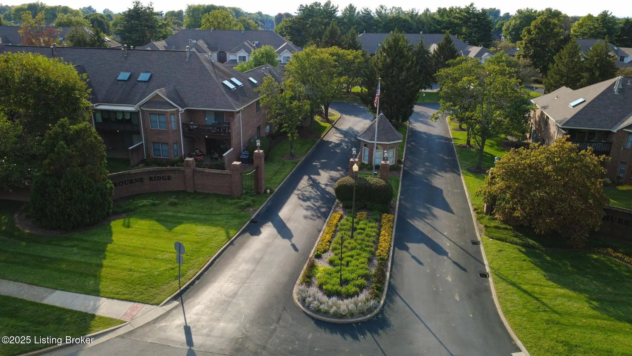 Photo of Listing #1698548