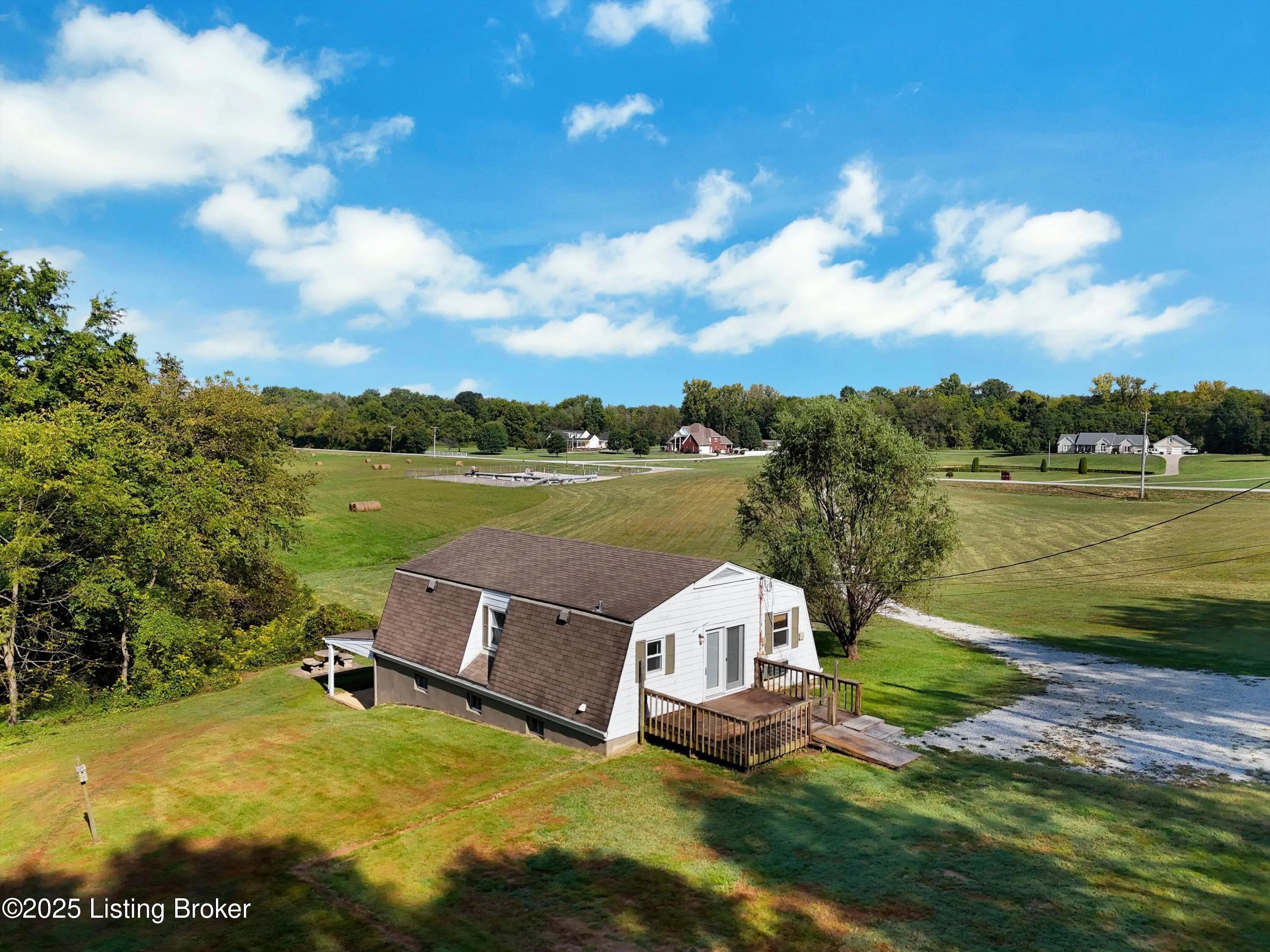 Photo of Listing #1698394
