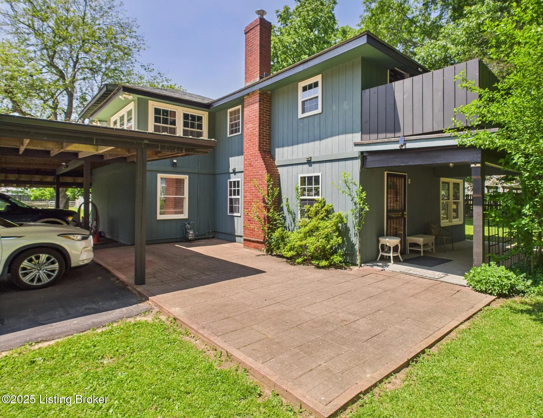 Photo of Listing #1698405