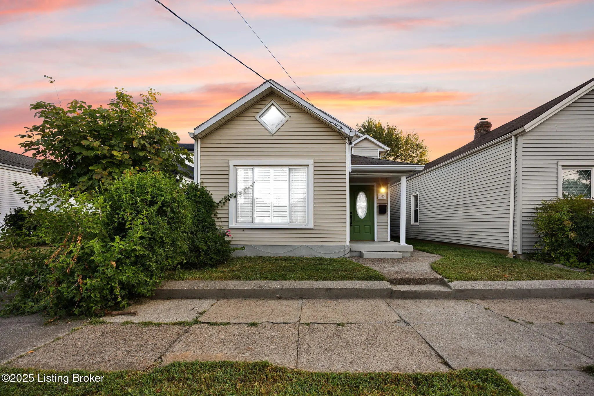 Photo of Listing #1698920